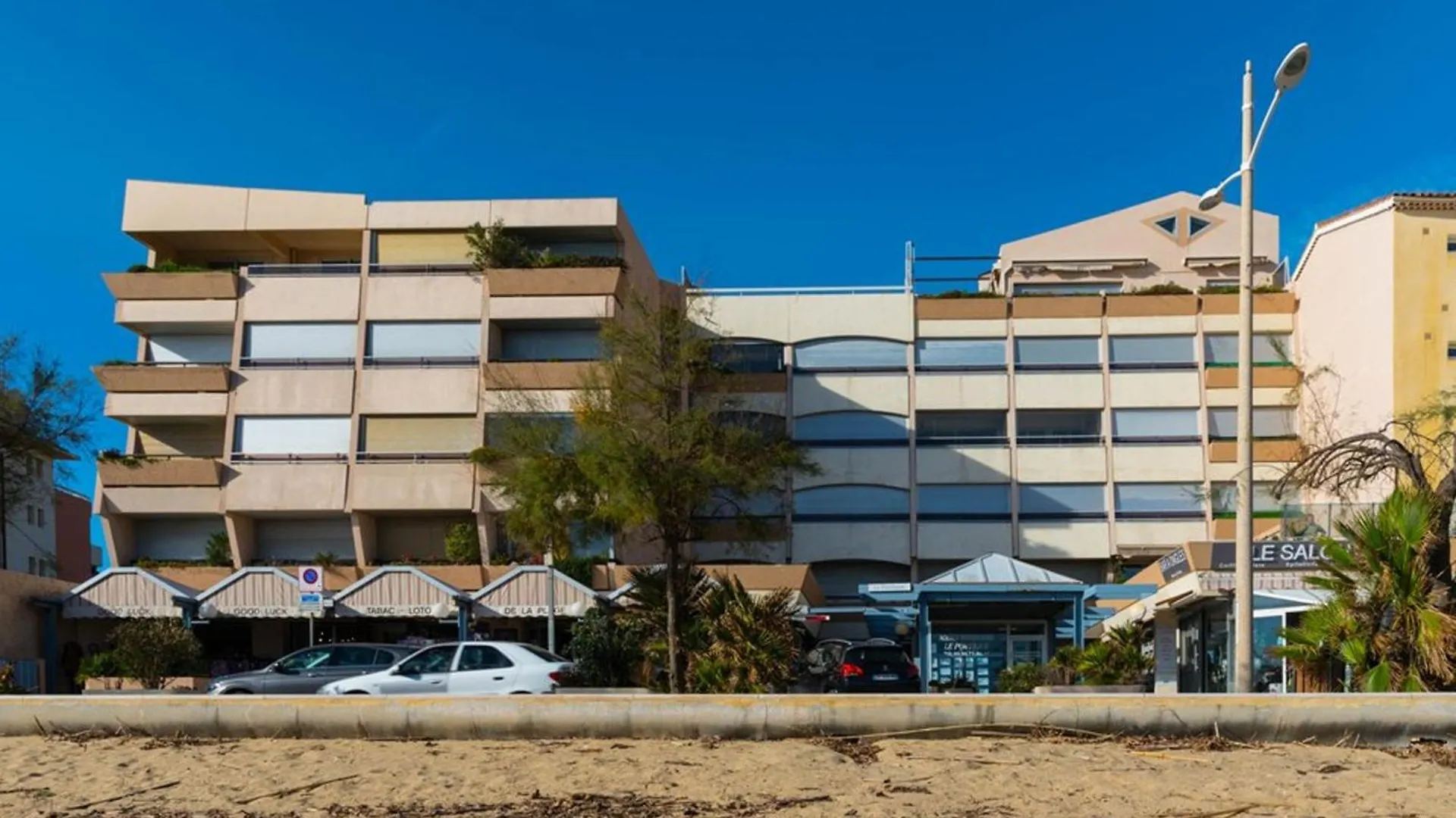 Apartment Studio Climatise Au Lavandou, 1Er Etage, Acces Plage, Equipements Complets - Fr-1-803-16 Le Lavandou