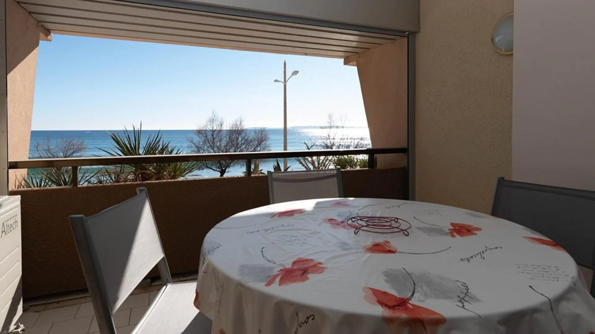 Studio Climatise Au Lavandou, 1Er Etage, Acces Plage, Equipements Complets - Fr-1-803-16 Le Lavandou 0*,